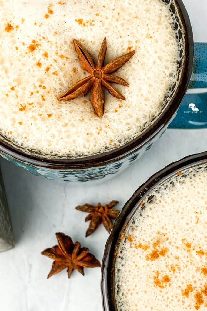 close up Vanilla Chai Latte