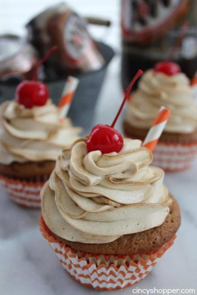 root beer float cupcakes